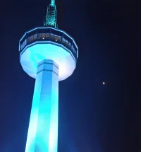 不必刻意被“跳出舒适圈”绑架，在自己的舒适圈深耕也能有意向不到的收获💪🏽
人生最终比赛的是“谁最先找到自己”🌹💞
一起携手出发吧！🚢