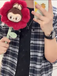 這個世界沒有大人 。配圖