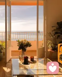 一个人的能力和才华可以成为吸引人的资本，但这世上最能打动人的，永远是内心那些至纯至真的东西。