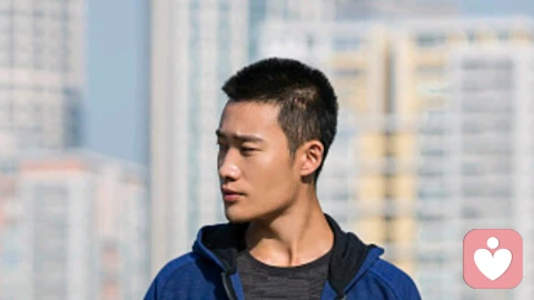 当成年孩子以死相逼时,应该如何应对?