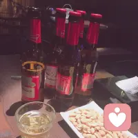 时光若不快乐，还有酒。流浪若不称心，还有我。早安配图