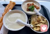 早餐好好吃，一天都开心。早安。配图