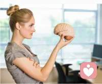 学问之美，在于使人一头雾水；诗歌之美，在于煽动男女出轨；女人之美，在于蠢得无怨无悔；男人之美，在于说谎说得白日见鬼。 ​