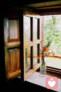 心存善念，阳光才会照耀你；懂得感恩，贵人才会青睐你。早安。配图