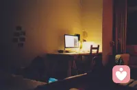 不传照片，不发朋友圈，安静的时候来访的人才是真正关心你的人。配图