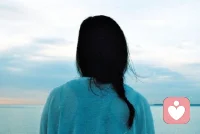 情绪来源于他人，情绪发出来是本能，控制情绪才叫本事。