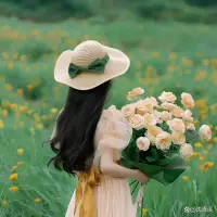 搞钱才能让一个人通透，性、爱情、婚姻，都只会让一个人愚蠢。
从赚100块钱，1000块钱，1万块钱，10万块钱开始赚。实践是检验真理的唯一标准，只有赚钱才会让一个人越来越聪明。
一个人只有赚到了钱，才会对这个世界的认知更加深刻，才会真的了解这个社会的运转机制。