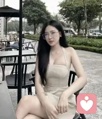 但如，什么都是相互的，我认准你，便会和你同舟共济。但如果你待我不真诚，那我不要爱，也不要你。虽然我真的很想到达那个目的地，但我不会为了到达那个目的地，便什么都可以。意思就是，我真的很想跟你走下去，但如果你不是真心的。我随时可以放弃。