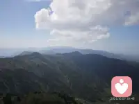 一場(chǎng)秋雨一場(chǎng)涼，莫讓寒風(fēng)擾心房。配圖