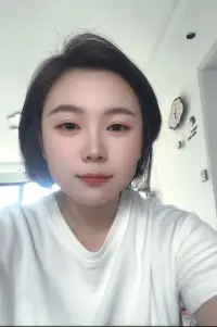成年人的平静，三分之一是理解，三分之一是妥协，剩下的是算了