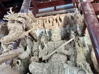 ‘一切有為法，如夢幻泡影，如露亦如電，應作如是觀。’”