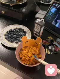 美好的事情總會到來，你要簡單干凈，聰明單純，就會發現，奇跡不是降臨，它是因你而來。 ???配圖