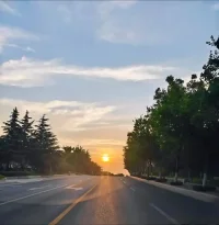 一個人的跑道，思緒最喧鬧。

活力滿滿的一天,開始啦。配圖