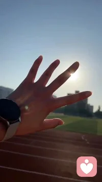 人生如逆旅，唯有自己可依靠。做自己的陽光，無畏前行。配圖