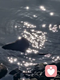 “人生”二字就是“歡聲與淚水”四字砌成。任何人，無論你昨日多風光，也無論你昨天多失意，明日天亮時，一樣起床做一個人，繼續生活下去，因為明天總比昨天好，這就是人生。配圖