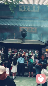 大部分痛苦，不是来自事件本身，而是来自你对它的抗拒和执念。当你不再对抗，大脑的“张力”就消失了。

​你不再用“必须解决”的执念，给它注入能量。
 这不是“解决问题”，而是不再给问题提供燃料。

当你不再用对抗、抗拒、执念喂养它，它自然就会慢慢变淡。
​
​你没有被它困住，也没有否定它的存在，而是把它完整地纳入了你的人生体验里。
它不再是一个需要被解决的“问题”，而是一段经历、一份成长、一次被看见的证明。配图