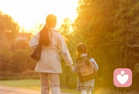 和你的孩子一起成長吧，如果青春期遇到了更年期，誰進一步誰退一步，都是對愛的渴望和對人生的負責。配圖