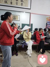 给自己找个爱好并坚持它，学唱歌三年多了，感谢老师们的陪伴，心情好，是自己找的。心情不好也是自己找的。