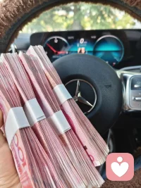 老天是導演，我們是演員，所以一切發生的事情，都是老天安排的，我們改變不了，活好當下，看淡一切，加油！希望越來越好配圖