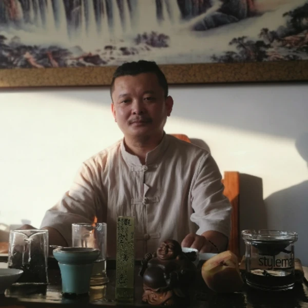 信明居士