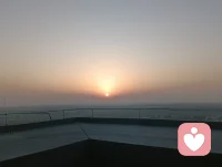 要走出黑暗，就要面朝光的方向配圖