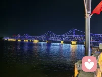 远离那些消耗自己的人，去靠近那些能给你带来正能量的人，同时也不要忘了提升自己，吸引同频的优秀者前行，如此，生活才会变得越来美好❤️❤️❤️
​