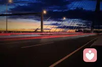 在哪里跌倒，就在哪里睡一觉
第二天再爬起来

今天月亮圆又圆
晚安