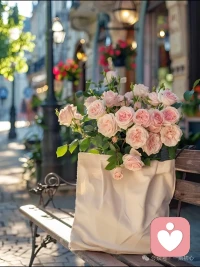 那些每次交谈后都让你感到疲惫的人，那些永远在抱怨却从不改变的人，那些需要你不断讨好才能维持的关系，都是生命中的能量吸血鬼。
真正能走进心里的，一定是那些让你感到平静的人。配图