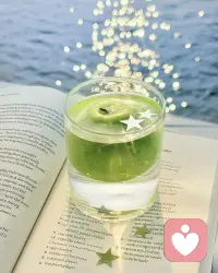 一个人有才华确实重要，但要想在合适的机会运用你的才华且不被他人嫉妒，你就必须学会藏锋敛迹，低调做事。配图