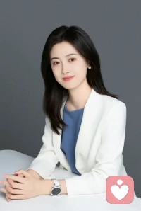 不用因為沒按計劃做事而愧疚，偶爾躺著看會兒云、聽首喜歡的歌，不是偷懶，而是給情緒“充電”。就像手機沒電時需要充電，你的心里也需要留出一些不被催促的時間。配圖