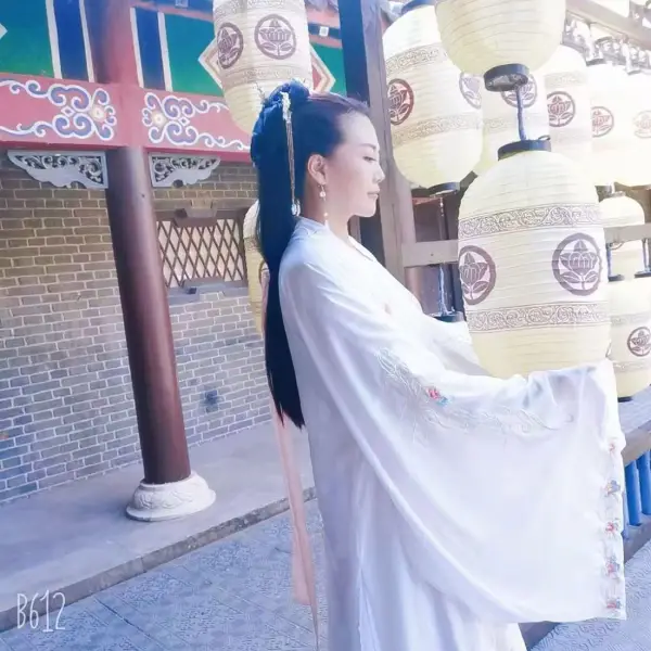 晴子