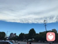 每个人都是独一无二的，
做自己的光💡，而不是被照亮