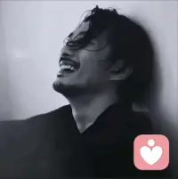 花開花落盡 輾轉朝朝與暮暮
奈何卻幾番糾纏迷歸途
共誰渡 這明月 清風 寒露
像誰訴 這寂寞 哀怨 離苦
還有那用也用不完的 孤獨…配圖