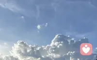 天空湛蓝如洗，心情万里无云。
