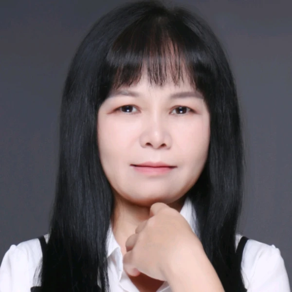 浠浠婚恋亲子情感陪伴