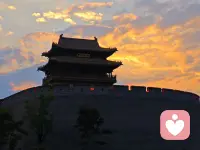 人们总把人生最美好的阶段用来赚钱，以便能在人生最没价值的阶段享受一点值得怀疑的自由。

多数人都在平静的绝望中度日，过着世俗所谓的应该过的人生。

也许你试试看去过你想过的人生，顺其自然的过日子是非常安宁的，不应该背上懒惰的骂名。