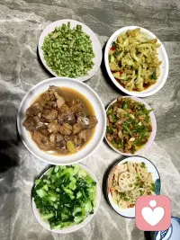 我也很好奇捏 這個(gè)冬天怎么過捏
呼呼大睡以外 還會(huì)有什么溫暖的記憶配圖