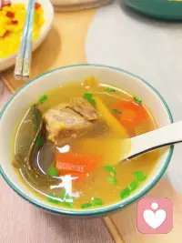 爱人爱已
少于人纠缠多看大自然
爱自己的细节藏在每顿为自己准备的饭菜里
养出强健的体魄才能拥有良好的心态与精神配图