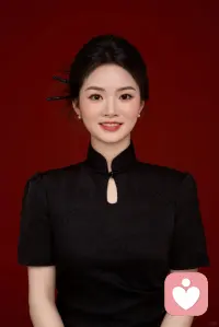 人生最大的圆满，从不是有人紧紧托举你前行，而是你历经千帆起落，终学会温柔成全自己。此后对外万事随缘，向内深耕扎根；深知万般皆苦，唯有自愈，方能自渡。配图
