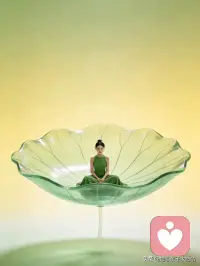 #幸福家园
修行的本质，就是学会爱自己；而爱自己，从读懂自己的情绪、满足自己的需求开始。
——善念·善言·善行配图