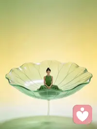 #幸福家园
世上最高级的生意就是在赚钱的同时，能够改变别人的命运，唤醒他人内在的资源和潜能。
——善念·善言·善行配图