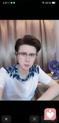 ?世上沒有絕望的處境，只有對處境絕望的人。困境是暫時的考驗，只要心中有光、腳下有路，保持積極心態(tài)就一定能走出陰霾，迎來轉(zhuǎn)機 。配圖