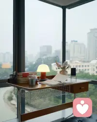 我的神仙工位??
在這里看書看風景
我能夠坐一整天??配圖