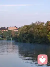 始于顏值，敬于才華，合于性格，久于善良，終于人品。配圖