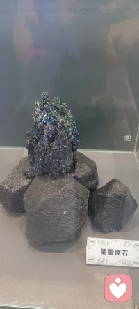 昨晚太累，沒寫心理微博。
也不是普通的累，生活不易，有一種心累的感覺。為一個孩子的事情，等她家長等了兩小時，等是工作情懷，累是感覺無力，岸上的油加進河心的船，怕是自己臂短了吧。
清晨的理智告訴我，自己要精進，或者修技能，或者修心。配圖