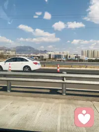 前路浩浩荡荡，万事尽可期待，若结局非你所愿，那就在尘埃落定前奋力一搏！