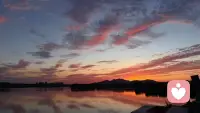 还有没睡的吗！倾听，是无声的接纳，是温柔的懂得，无需多言，便足够治愈人心。配图