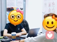 #好心态决定好成绩

    高考将至，家长们的心情像赛场上的“观众”，想帮孩子减压赋能却不知道怎么办，“观众”的心情比“演员”更焦灼。


    我是一个懂规划和就业也懂心理学的倾听师，希望能帮助到有需要的家庭（愿规划仅限辽宁地区）