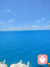 论美景中国的马尔代夫也不差，10年前在这里捡贝壳，感受阳光沙滩，漫步人岛海岸线，那种无拘无束，放空自己的感觉真好，不做情绪的积攒者，无心生大用，有物不通神。配图