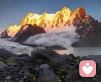 职场暗规则一:功劳小，老板是靠山;功劳大，客户是护身符。配图